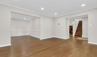 1701 GLASTONBERRY Rd, Potomac, MD 20854