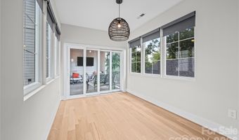 3020 Cobbs Hill Rd, Charlotte, NC 28205