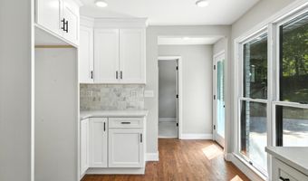 1113 Springfield Dr, Athens, TN 37303