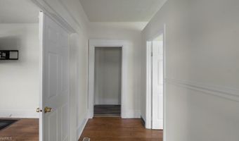 10729 N Main St, Archdale, NC 27263