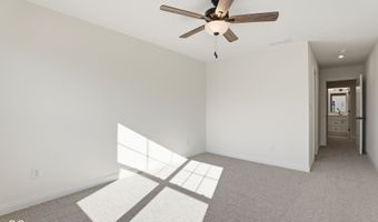 6882 Linden Woods Dr, Avon, IN 46123