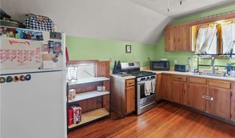 66 Earl Ave, East Providence, RI 02915