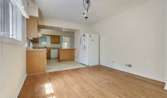 640 S Beverly Ln, Arlington Heights, IL 60005