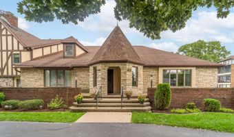 2213 SUNRISE Dr, Appleton, WI 54914