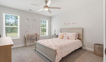 166 Fontana Lake Rd, Aberdeen, NC 28315
