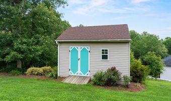 715 Tudor Ln, Boiling Springs, SC 29316