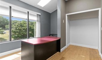 1050 Main St 24, East Greenwich, RI 02818