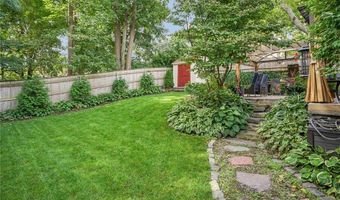 27 King St, East Greenwich, RI 02818