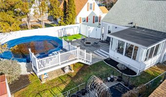 38 Bridgton Rd, Cranston, RI 02910