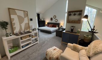 4015 Mathews Rd, Ames, IA 50014