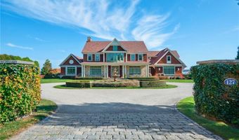 127 Cliff Dr, Narragansett, RI 02882