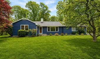 14 Elmcrest Dr, Danbury, CT 06811