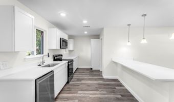 2223 Popps Ferry Rd, Biloxi, MS 39532