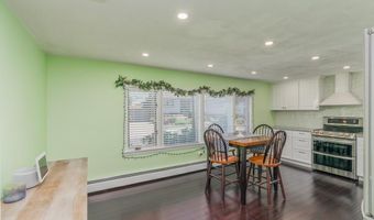 76 Midvale Ave, Cranston, RI 02920