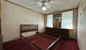 3935 Oak Ave, Altoona, PA 16601