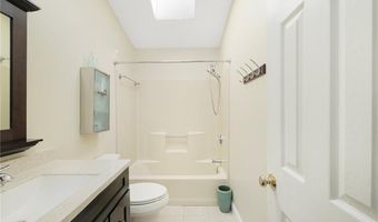 104 Conanicus Rd, Narragansett, RI 02882