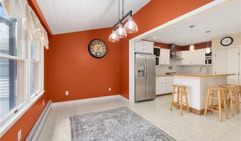 29 Fenner Ave A, East Providence, RI 02915