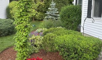 32 Peacock Brook Ln, Amherst, NH 03031