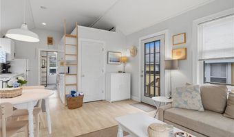 64 Burnside Ave, Narragansett, RI 02882