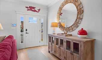 225 4th St, Beach Haven, NJ 08008