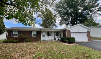352 Pheasant Run Dr, Batesville, IN 47006