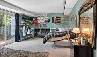 726 PLUMTREE Ln, Claymont, DE 19703
