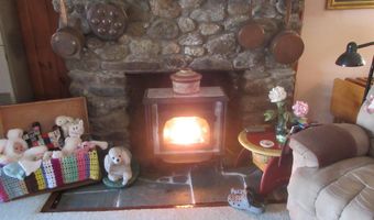 107 Mountainside Dr, Antrim, NH 03440