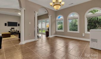44 Pacifico Dr, Asheville, NC 28806
