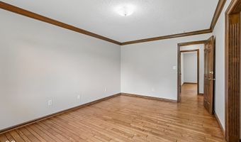 1853 Winding Ridge Ct, Indianapolis, IN 46217