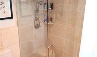 220 Lake Shore Dr, Alma, GA 31510