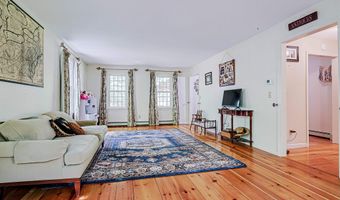 19 Winterberry Dr, Amherst, NH 03031