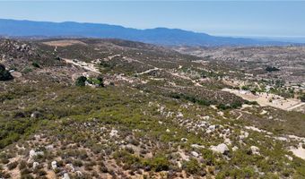 8 Centennial St, Aguanga, CA 92536