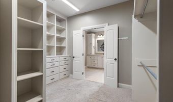 216 Meadowlands Dr, Brandon, MS 39047