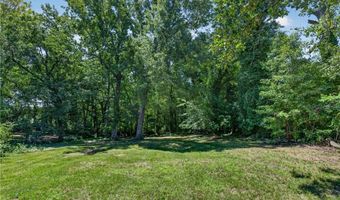 128 Englewood Dr, Archdale, NC 27263