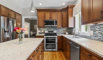 3 Spencer Ct, Clinton, CT 06413
