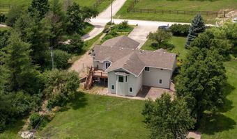 8324 SW Indian Hills Rd, Auburn, KS 66402