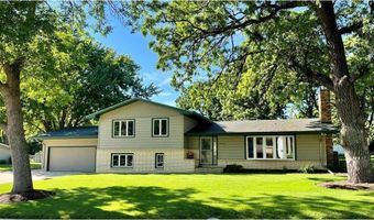 1210 Southview Ln, Albert Lea, MN 56007