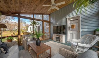 109 Old Post Rd, Clinton, CT 06413