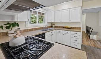 4650 CEDAR St, Astoria, OR 97103