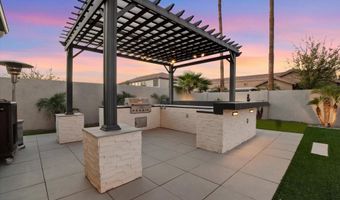 2080 E AQUARIUS Pl, Chandler, AZ 85249