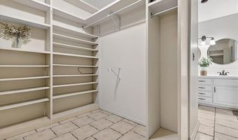 2318 Dorchester Dr, Bartlesville, OK 74006