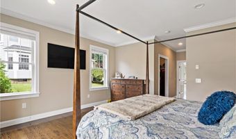 54 Michael Dr, Bristol, RI 02809