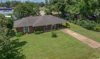 202 Gay St, Batesville, MS 38606