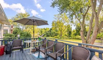 75 Oak St, Amityville, NY 11701