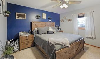 17431 300Th St, Aplington, IA 50604