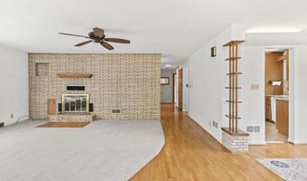 2627 W HEATHER Ave, Appleton, WI 54914