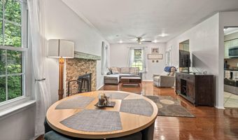 311 Wellington Pl, Aberdeen, NJ 07747