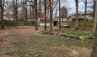 1019 E Daniels St, Aurora, MO 65605