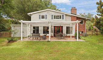 4712 SURRY Pl, Alexandria, VA 22304