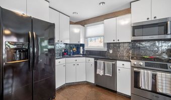 22 Mcrayne Hill Rd, Billerica, MA 01821